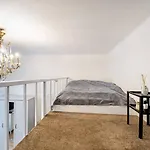 Nora Apartment - At The Danube